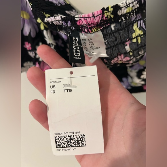 Floral Off-Shoulder Crop Top - Picture 5 of 7